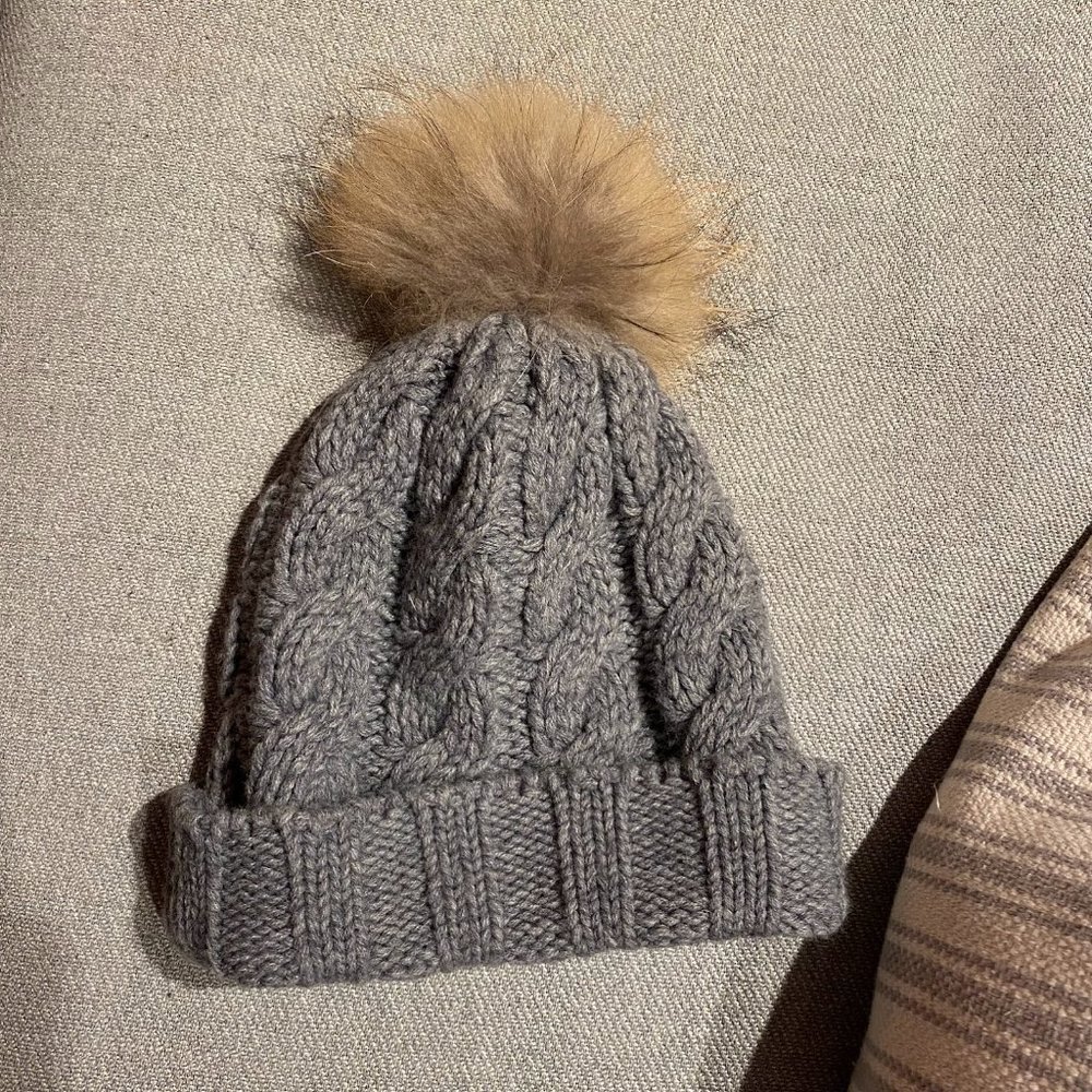Knit beanie hat with fur pompom
